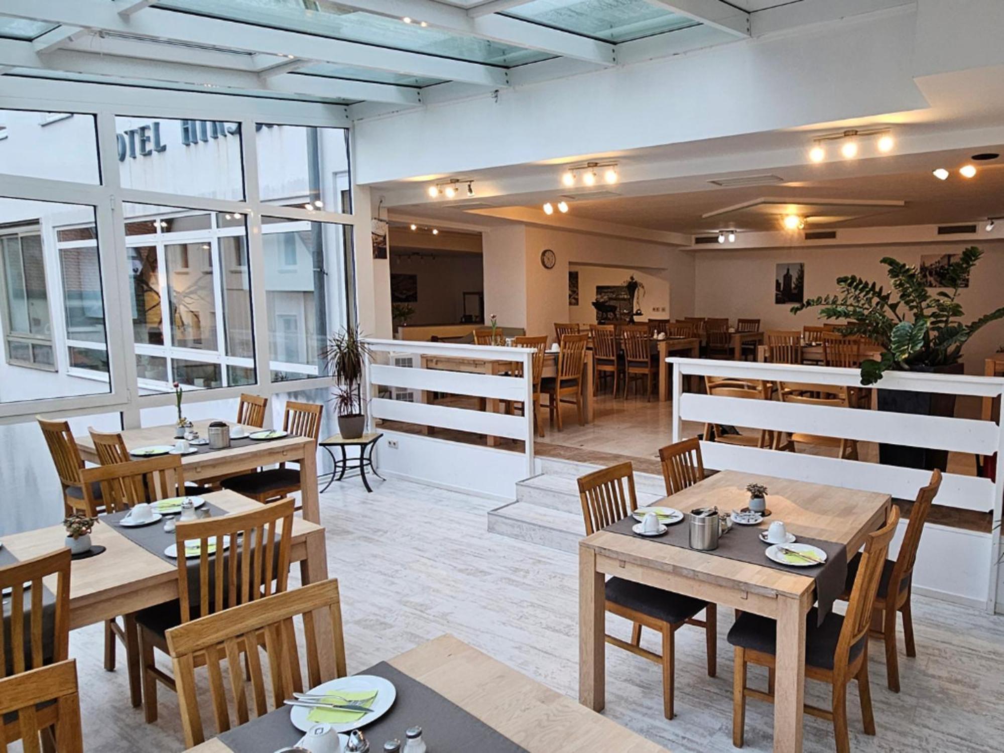 Hotel Hirsch 군즈부르크 외부 사진