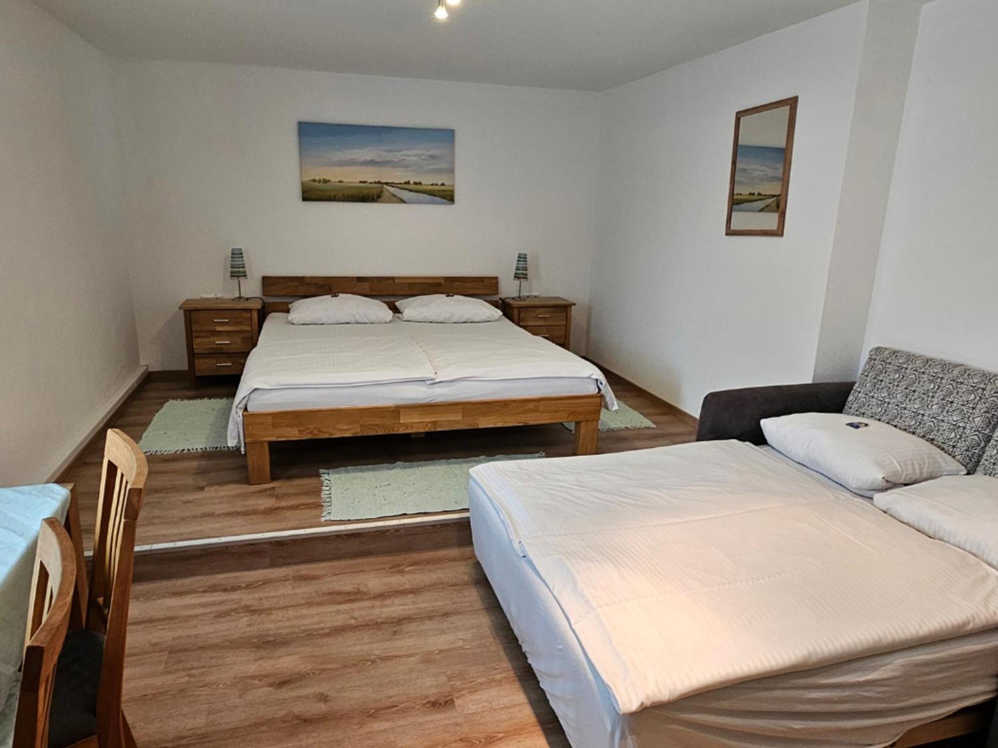 Hotel Hirsch 군즈부르크 외부 사진